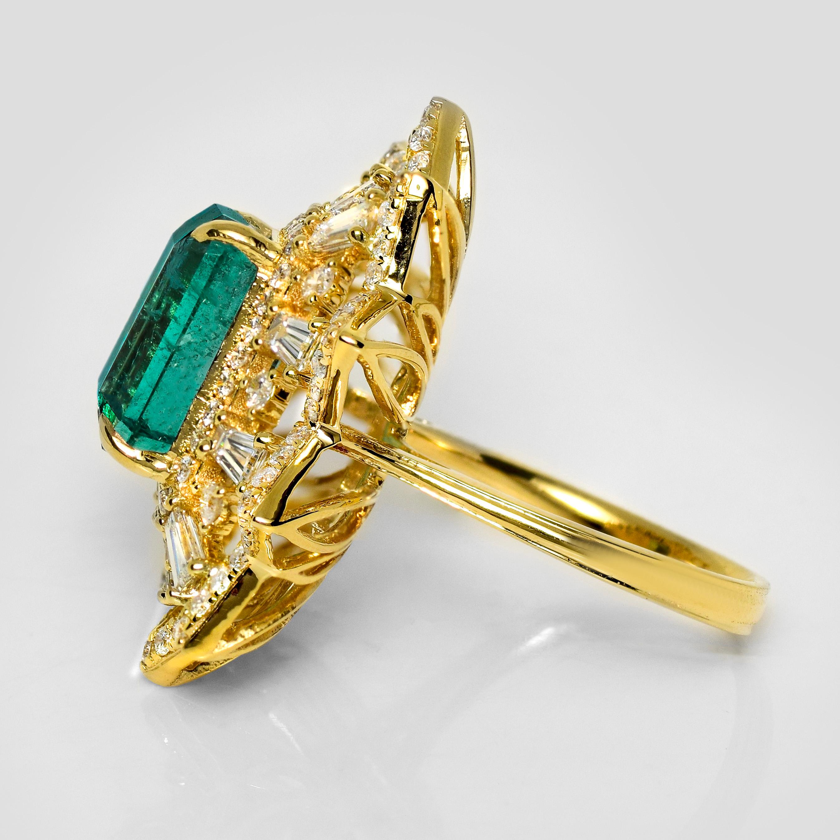 Taille émeraude Bague de fiançailles IGI 18K 8.34 Ct Natural Paraiba Emerald&Diamonds Antique en vente