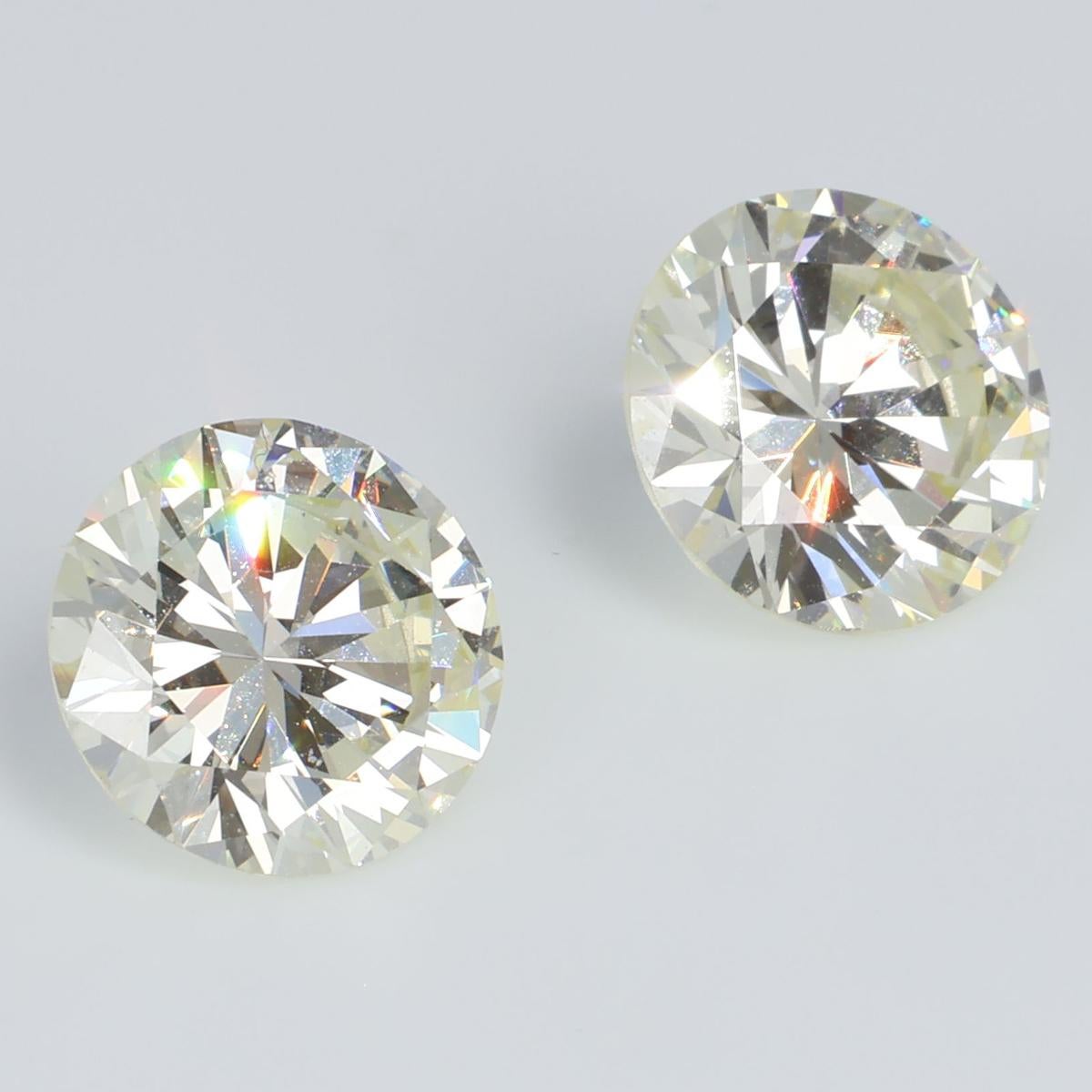 Brilliant Cut IGI 2.12 ct + 2.12 ct Diamond Duet VS1 - Very Light Yellow 4.24 ct Twin Pair For Sale