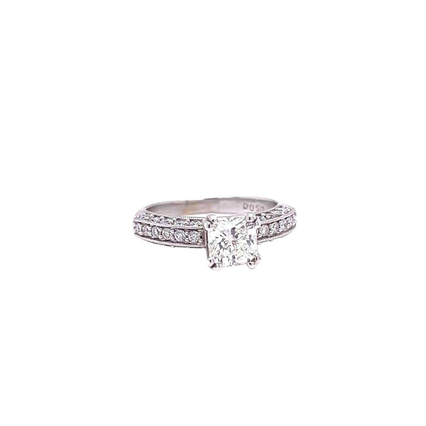 Modernist IGI 2.21ct Natural Radiant Cut Diamond Ring 18K White Gold with Wedding Band For Sale