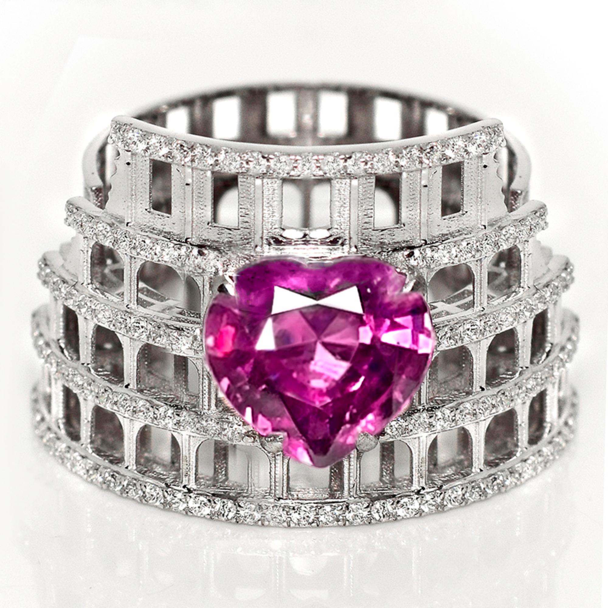 *IGI 3,11 ct 14K Gelbgold Vivid Purplish Red Granat Art Deco Engagement Ring*

IGI-zertifizierter natürlicher, nicht erhitzter, lebhafter roter Granat als Mittelstein mit einem Gewicht von 3,11 ct, gefasst auf dem 14K Weißgold Halo Design Pave' Band
