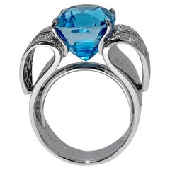 Scavia Bague pavée de zircons et de diamants