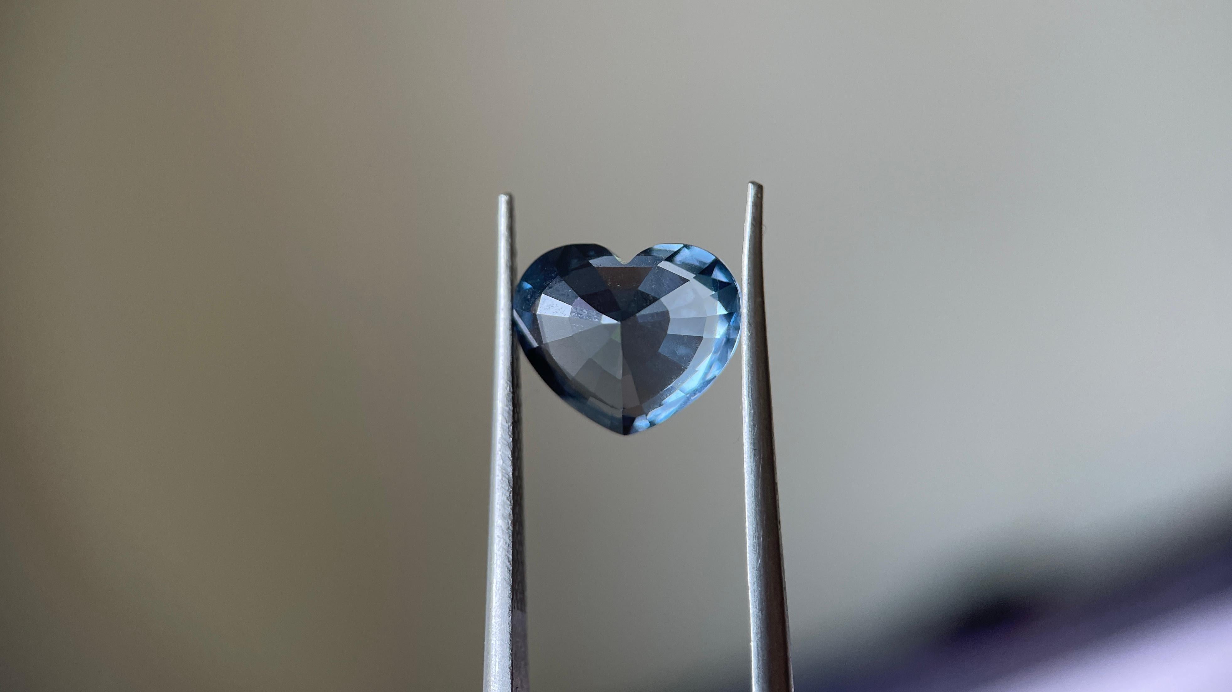 Heart Cut IGI 3.46Ct Greyish Blue Spinel-Flawless, sparkle & Precision Cut(10.0x8.4x5.7mm) For Sale