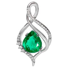 Collier en or blanc IGI 4.48 Ct Top Emerald&Diamonds