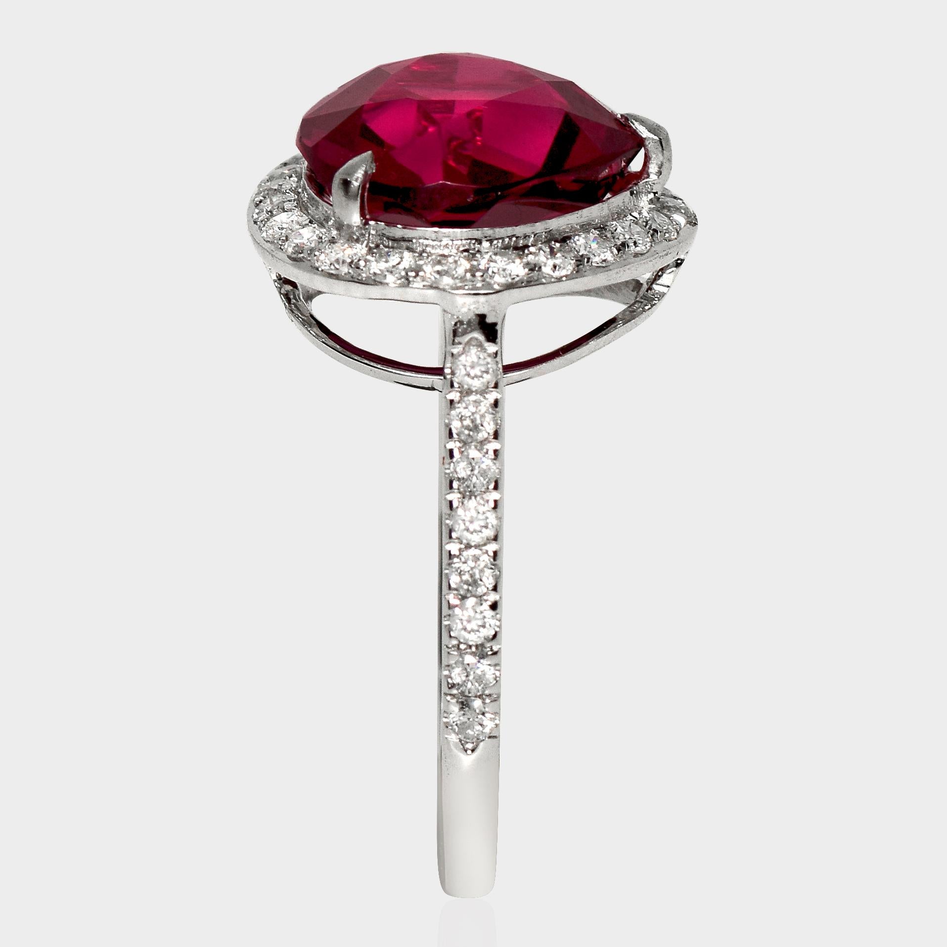 Donna Anello di fidanzamento Art Deco IGI 5,06 ct in oro bianco 14K con granato Mahenge vivo