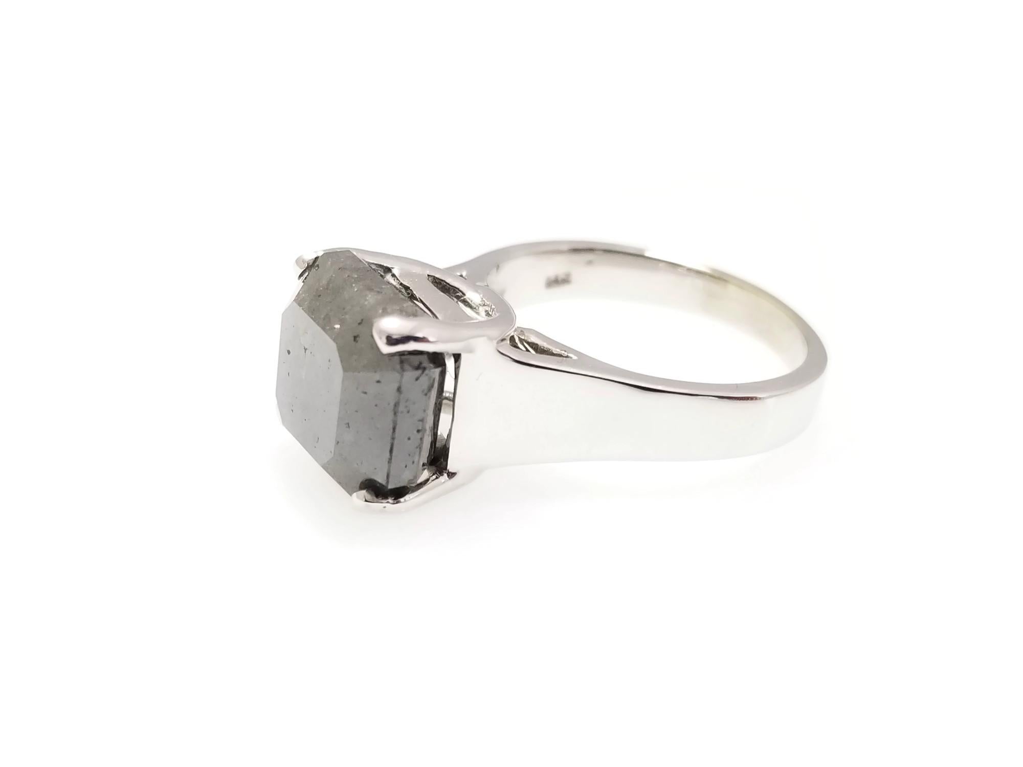 IGI 8.10 Carat Fancy Gray Natural Radiant Diamond Ring 14 Karat White Gold In New Condition In Great Neck, NY