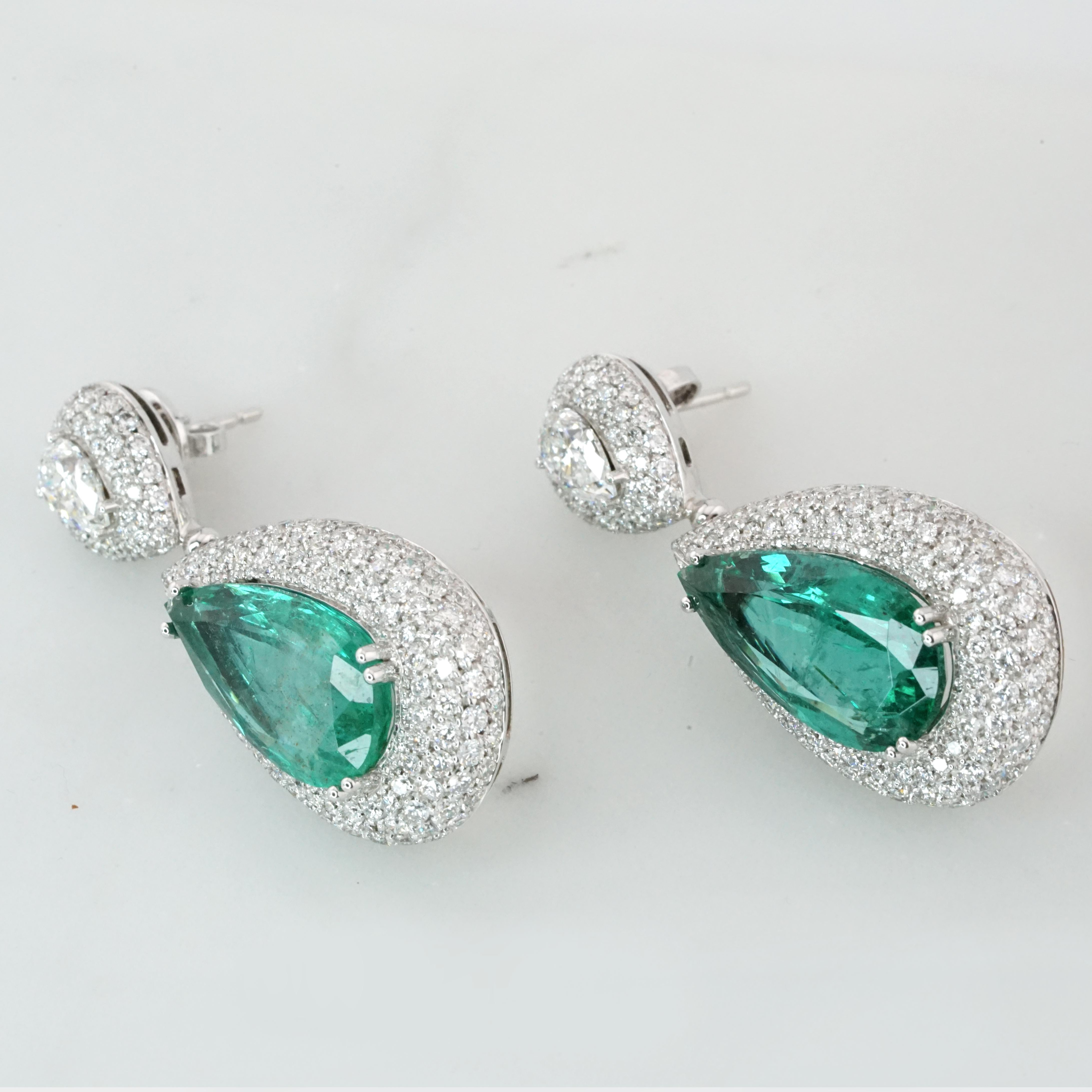 IGI and GIA Certified 13 Carat Pear Cut Green Emerald Diamond Earrings In New Condition For Sale In Chicago, IL