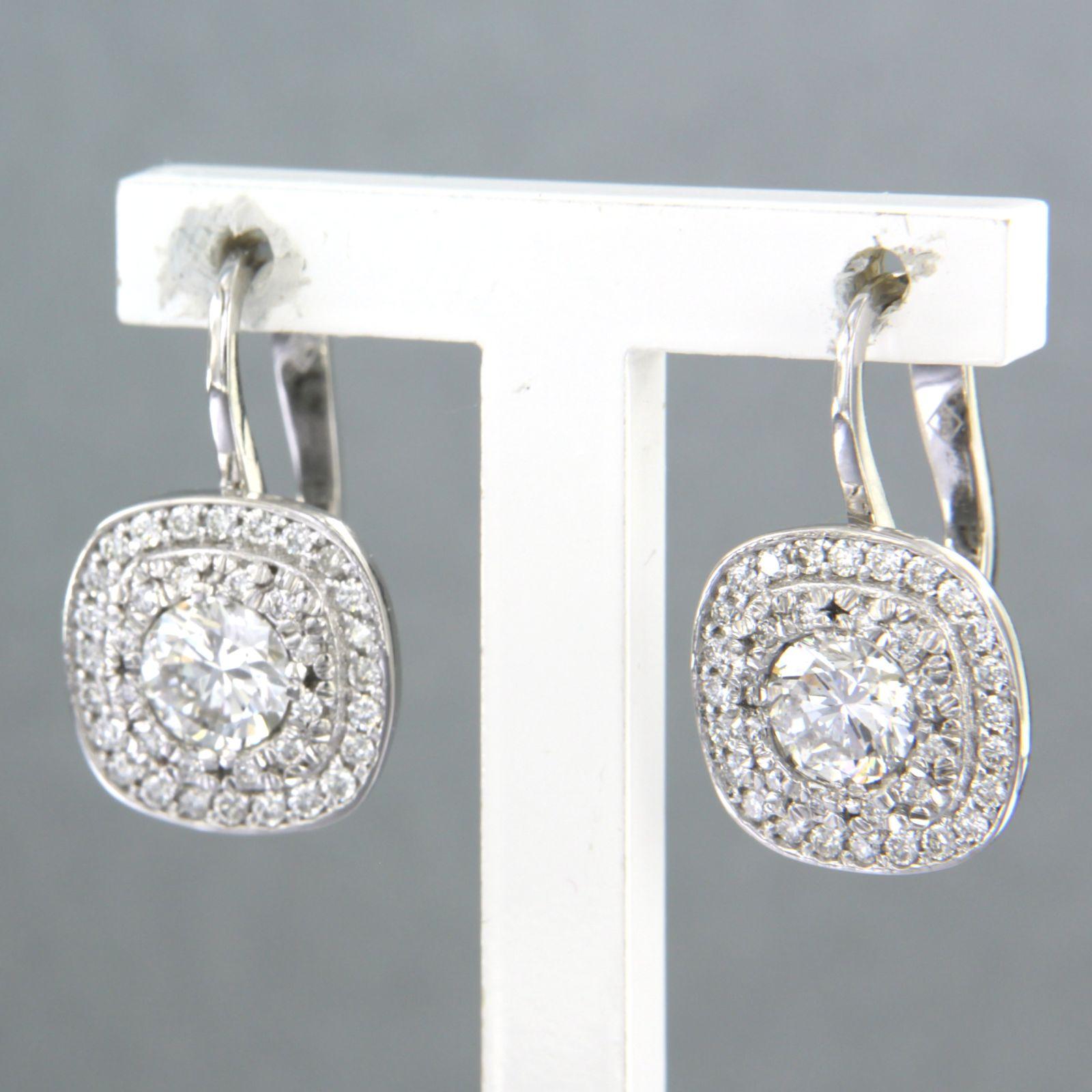 IGI- und HRD-Bericht-Ohrringe, gefasst mit Diamanten bis zu 1,29 Karat 14k Weißgold (Brillantschliff) im Angebot