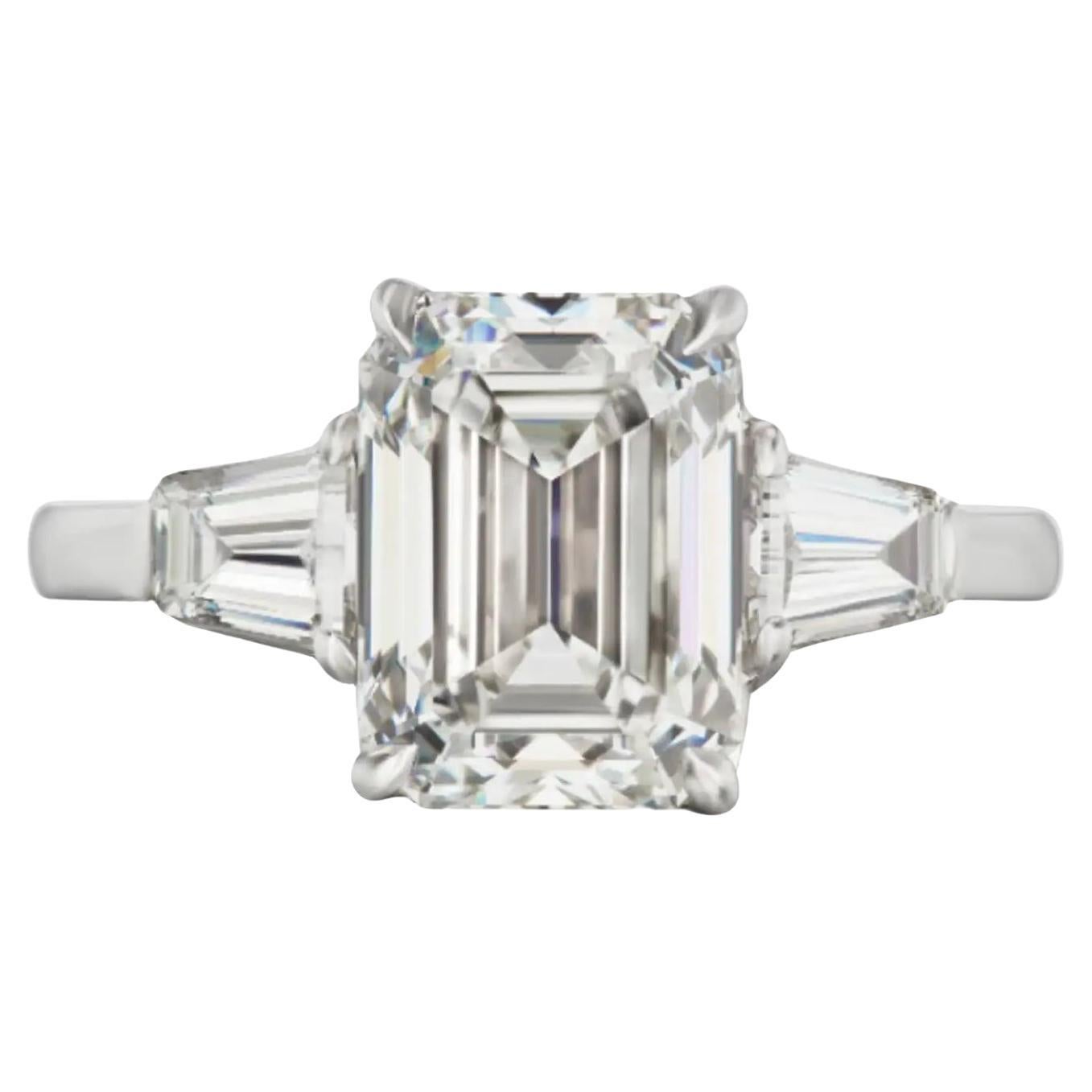 IGI ANTWERP 2.51 Carat Emerald Cut Diamond Ring 