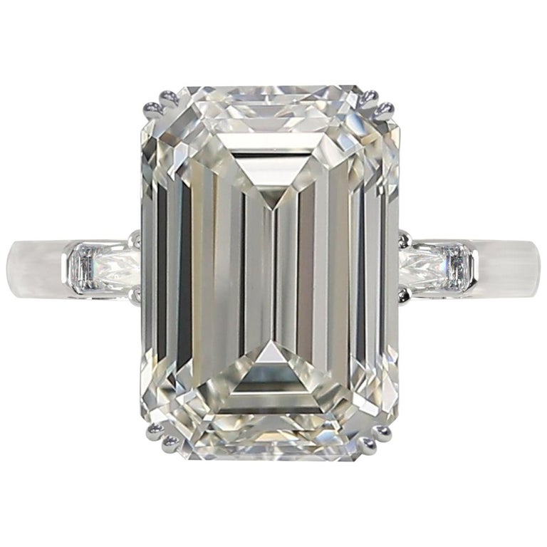 GIA Certified 3 Carat Emerald Cut Diamond White Gold Ring For Sale at ...