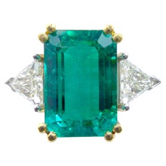 Igi Antwerp Exceptional 5.90 Carat Natural Emerald Trillion Diamond Ring