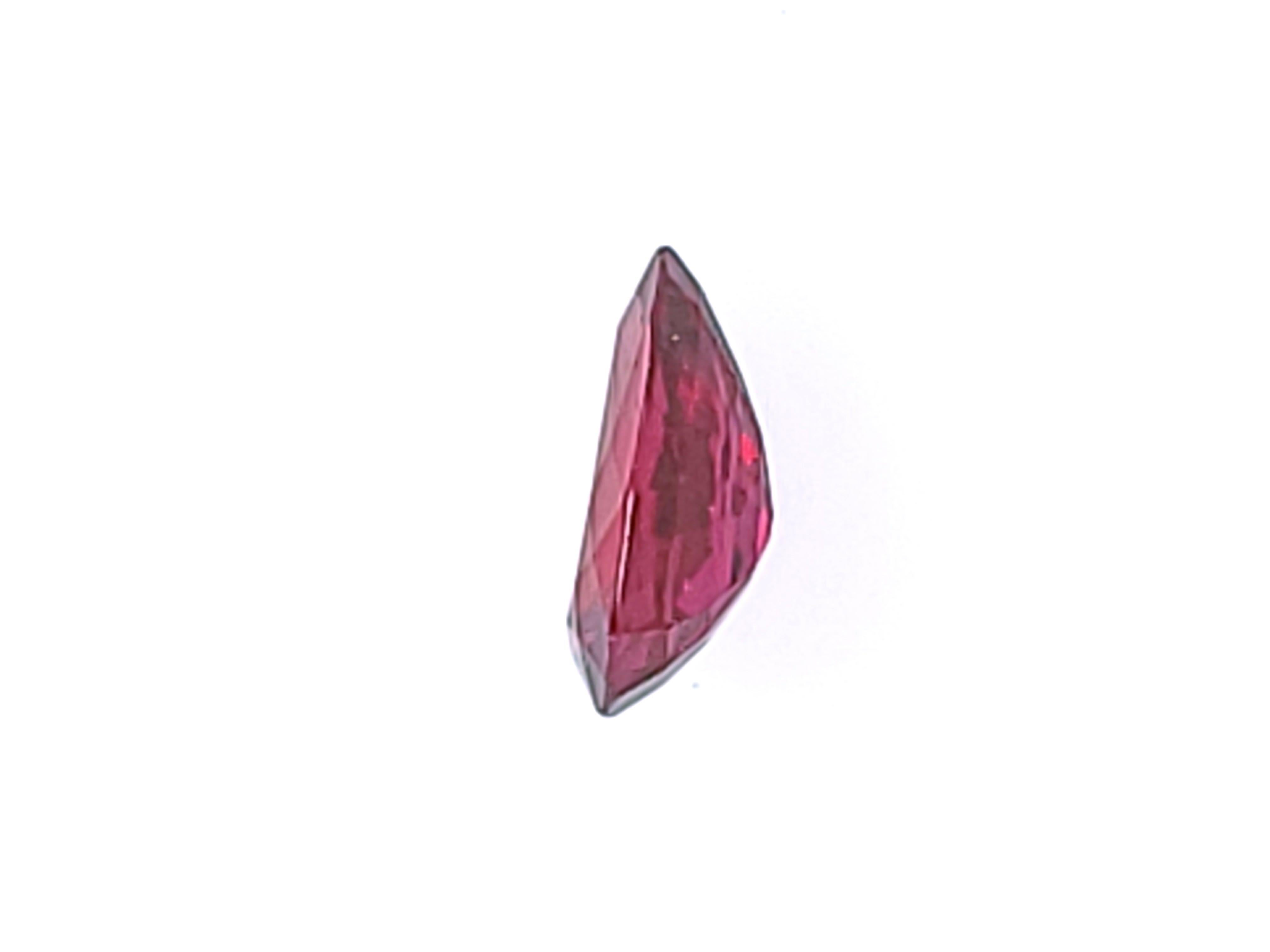 IGI bescheinigt 0,49ct Pear Shaped Ruby - In unserem Gewölbe für ca. 40 Jahre! im Zustand „Neu“ im Angebot in Methuen, MA