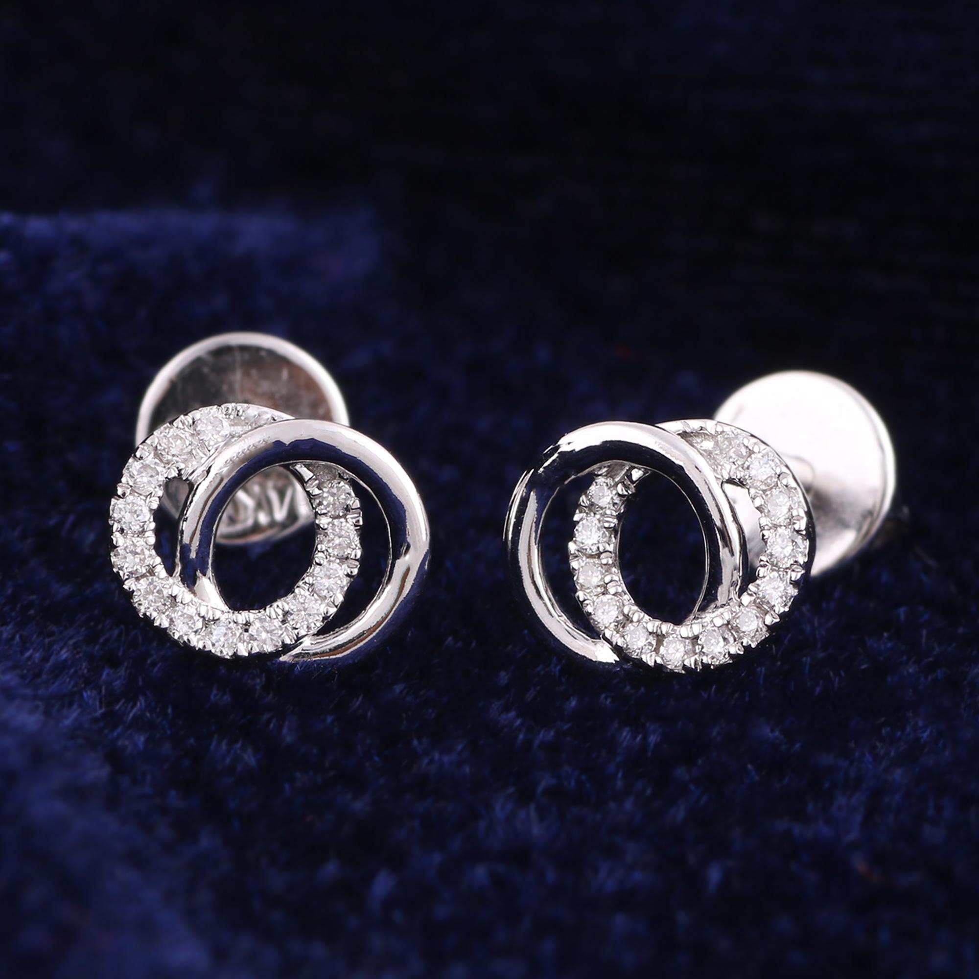Clous d'oreilles en or blanc 14 carats avec diamants naturels de 0,10 carat certifiés IGI « SI/G-H-I » Neuf - En vente à Jaipur, RJ