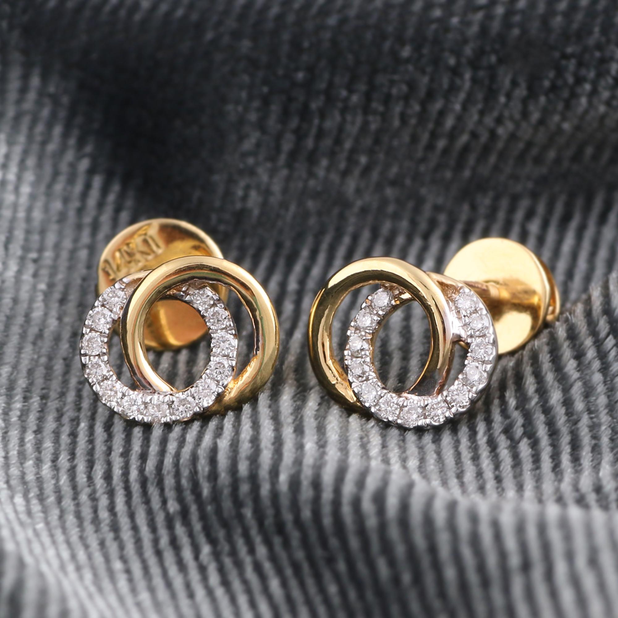 Artiste Clous d'oreilles en or jaune 14 carats avec diamant naturel certifié IGI de 0,10 carat « SI/H-I » en vente