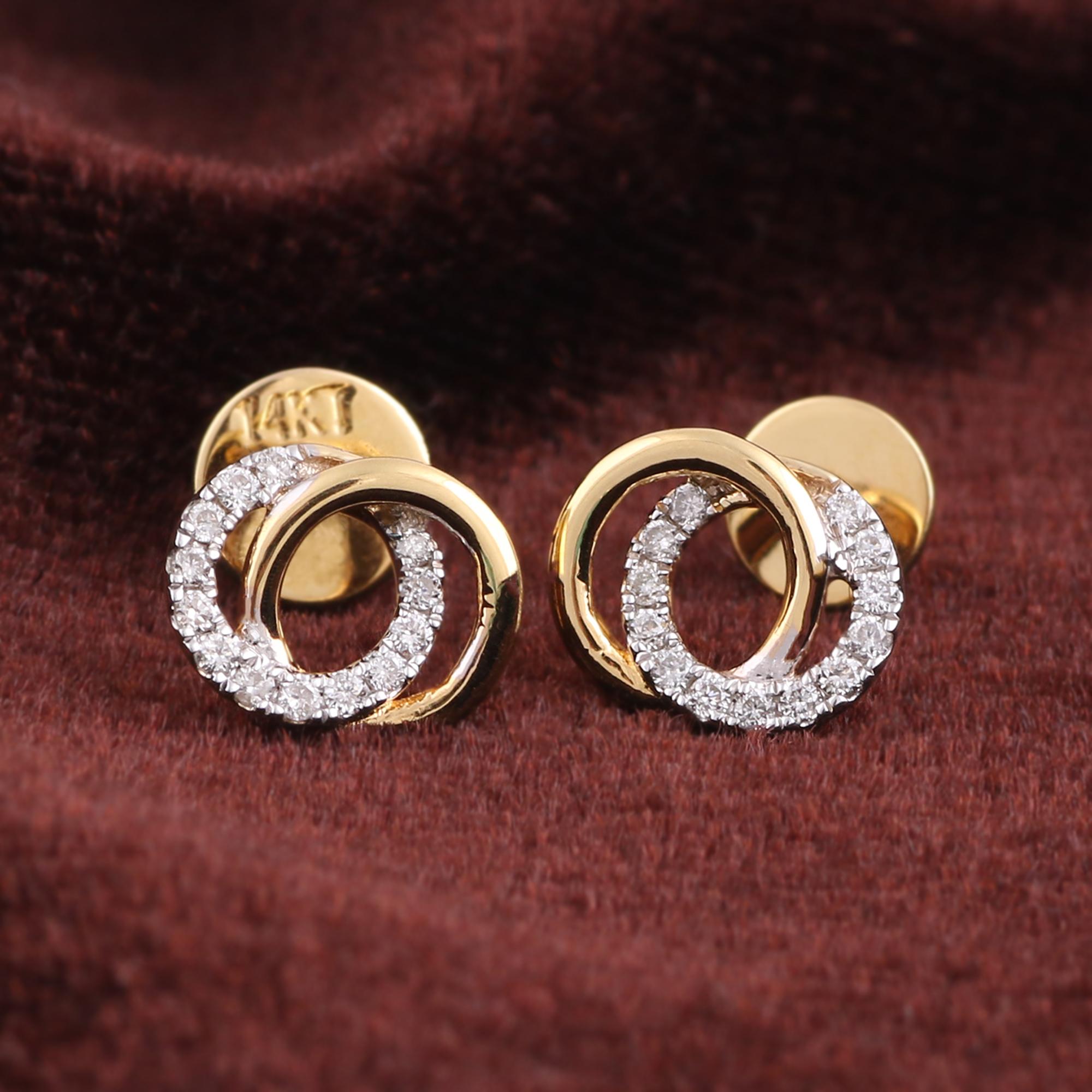 Clous d'oreilles en or jaune 14 carats avec diamant naturel certifié IGI de 0,10 carat « SI/H-I » Neuf - En vente à Jaipur, RJ