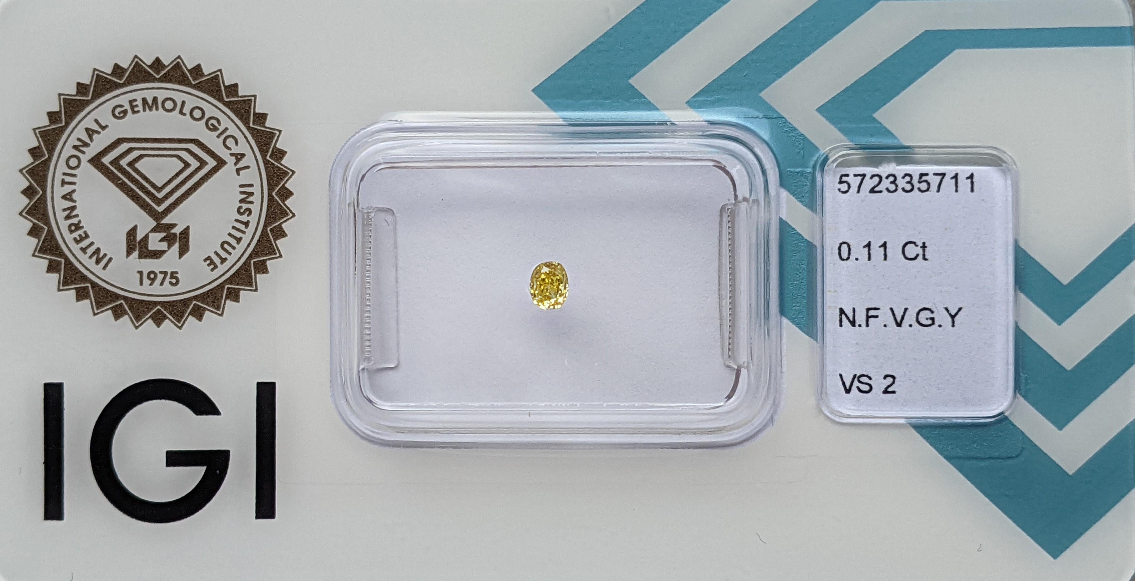 Oval Cut  IGI certified - 0.11ct - VS2 - Fancy Vivid Greyish Yellow - Diamond