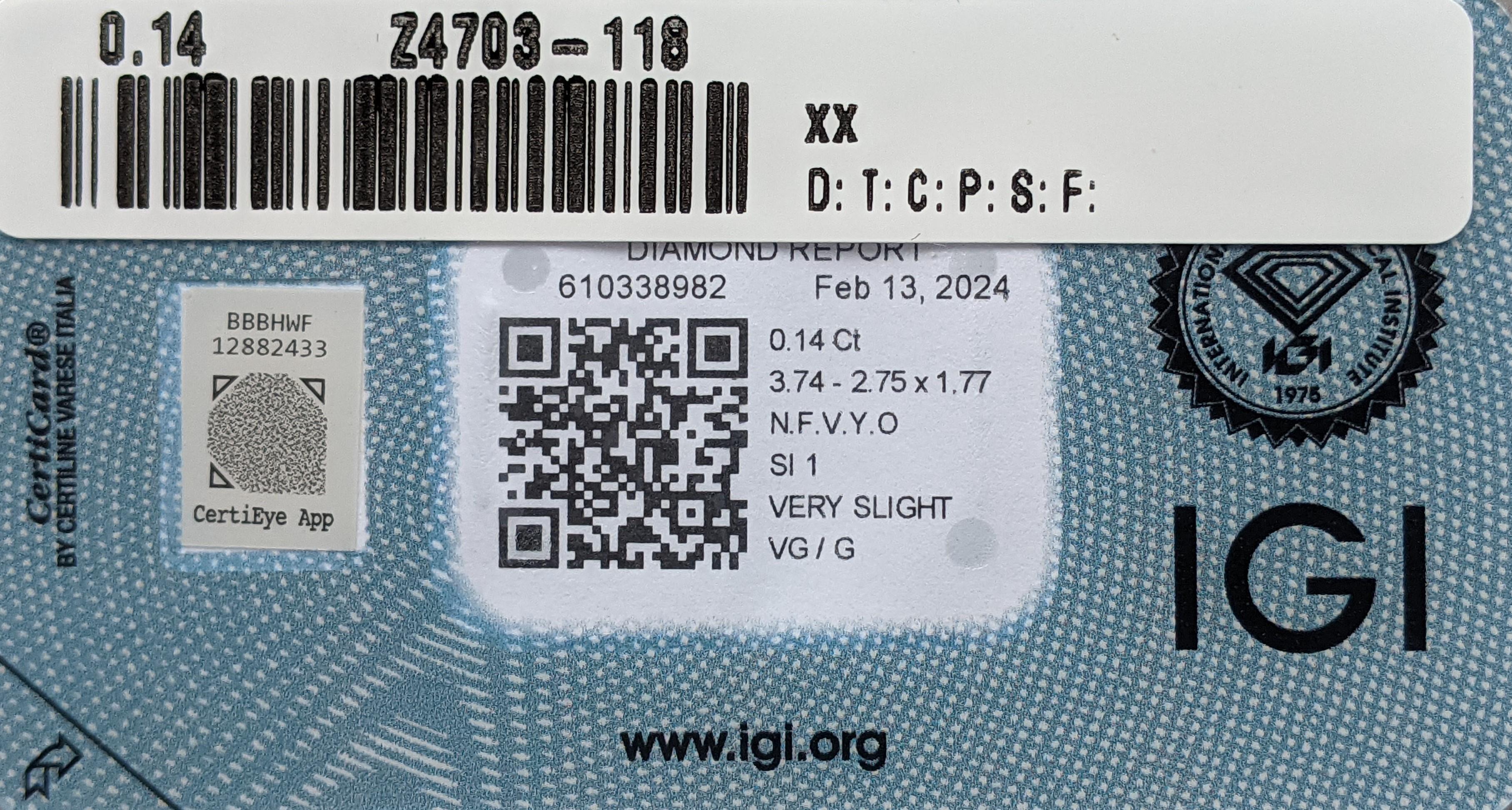 IGI certified - 0.14ct - SI1 - Fancy Vivid Yellowish Orange - Oval - Diamond In New Condition In Ramat Gan, IL