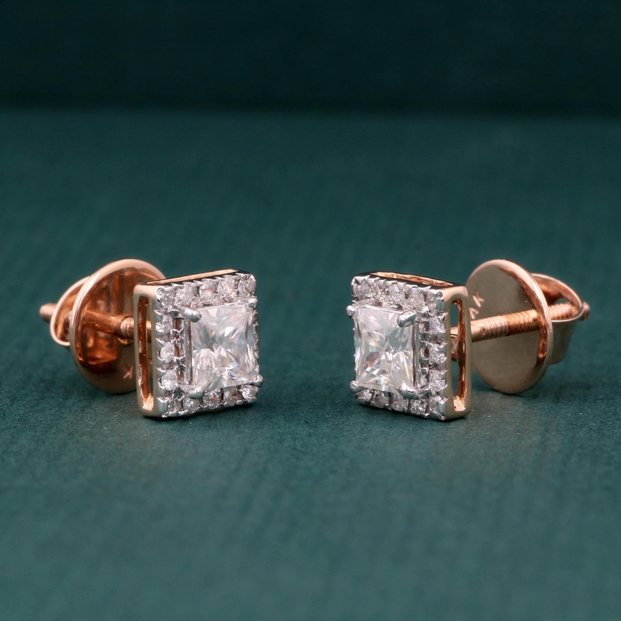 Modern IGI Certified 0.151 Carat Clear Diamond 14K Rose Gold Moissanite Stud Earrings For Sale