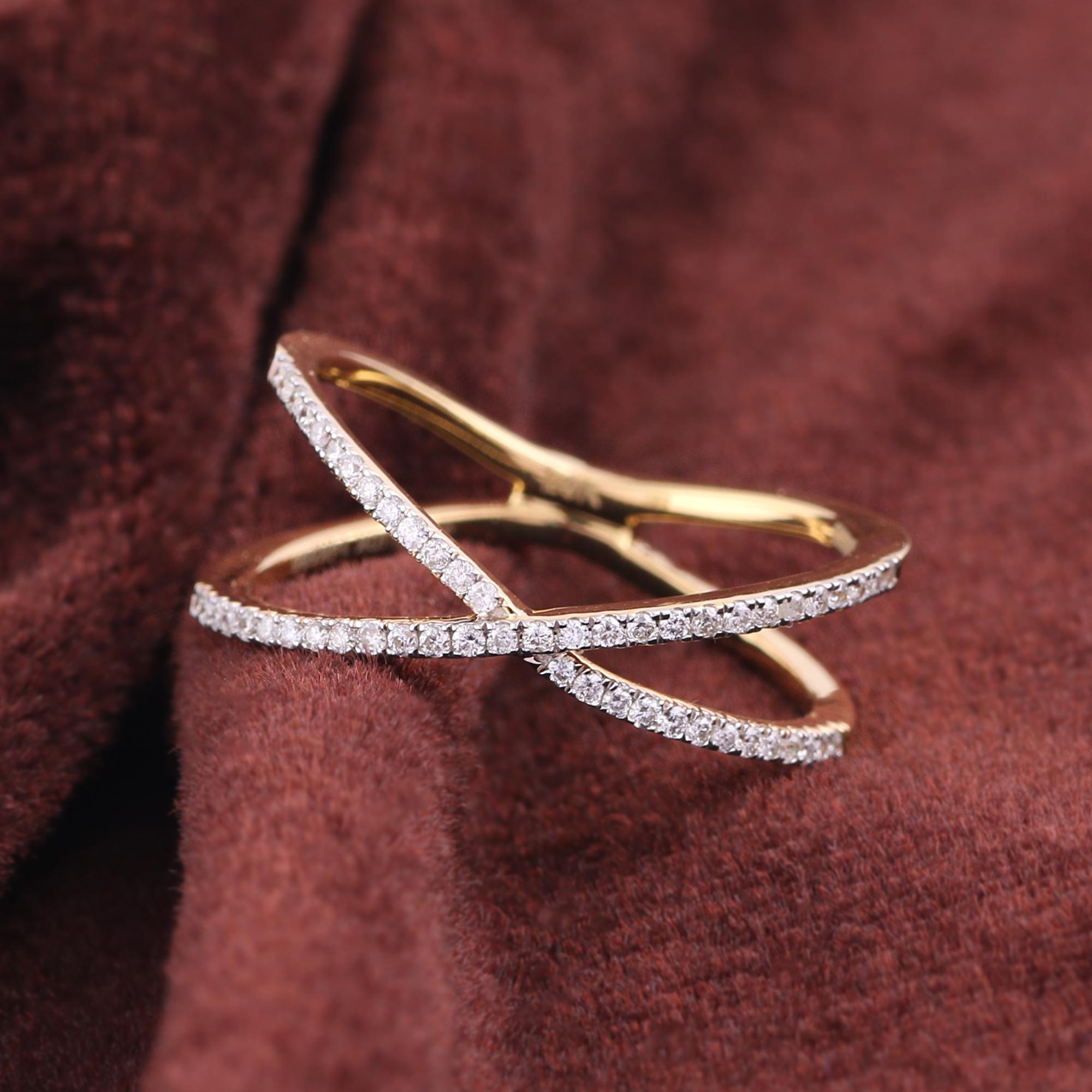 Women's IGI Certified 0.20 Carat Natural Diamond 'SI/GH' 14K Yellow Gold Crisscross Ring For Sale