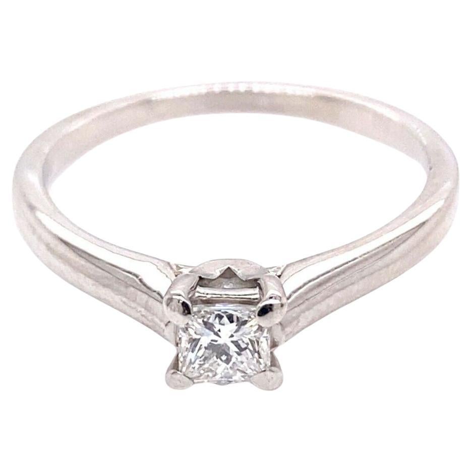 IGI Certified 0.33ct F/VS2 Princess Cut Solitaire Diamond Ring For Sale