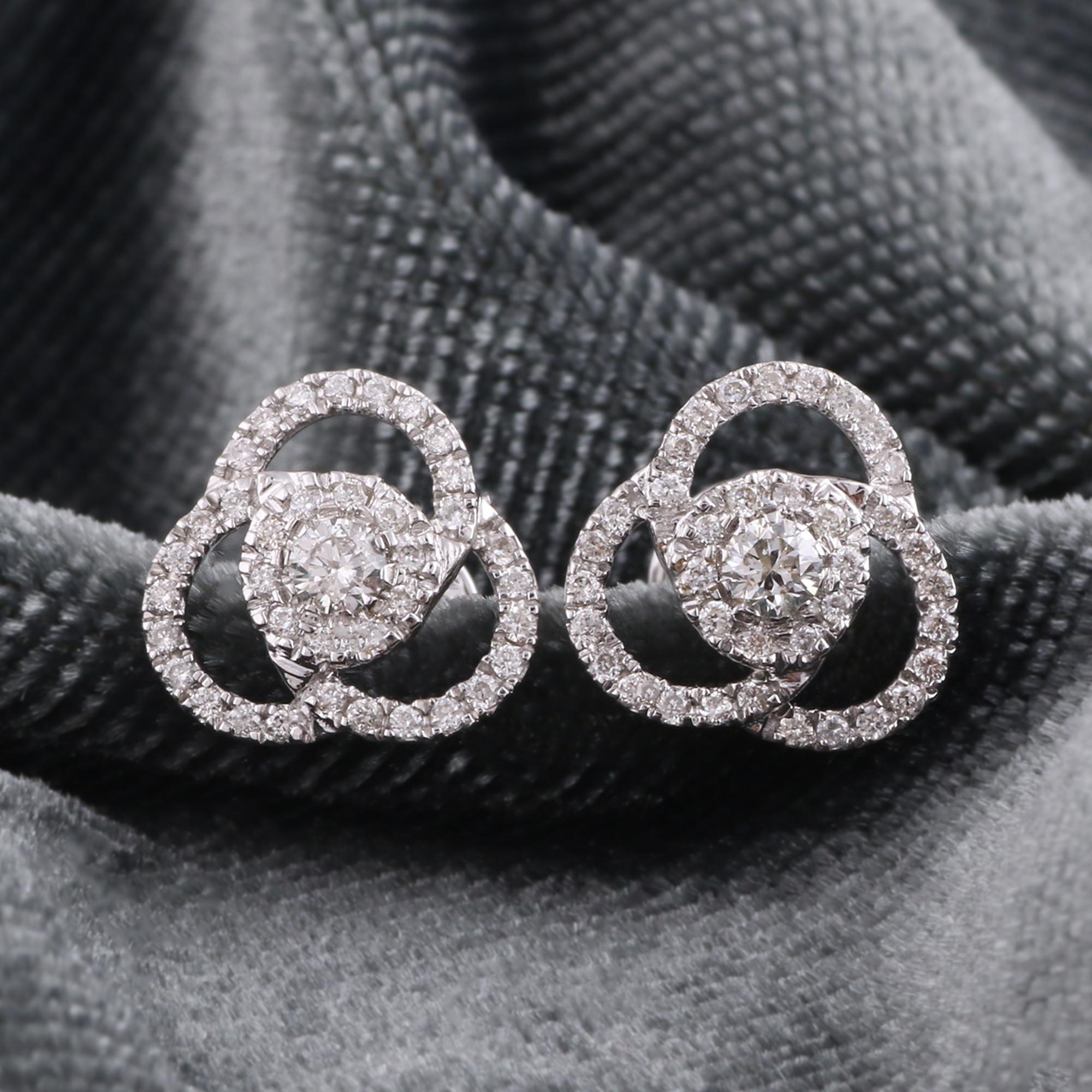 Moderne Boucles d'oreilles en or blanc 14 carats avec diamants naturels certifiés IGI de 0,397 carat « SI/H-I » en vente
