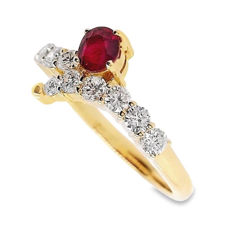 Women's IGI Certified 0.39ct Natural Ruby and 0.47ct Diamonds 18k Yellow Gold Ring For Sale
