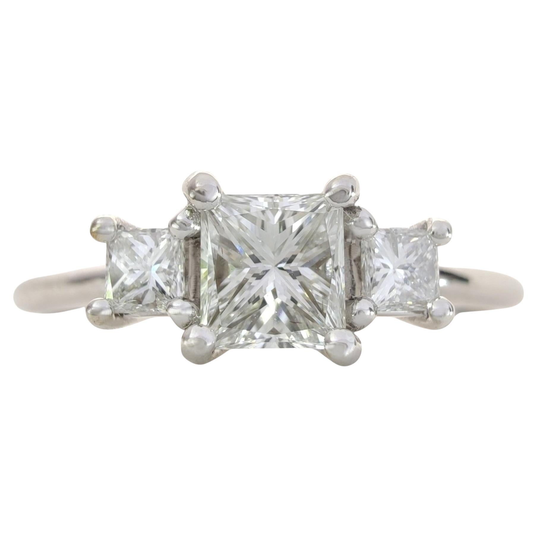 Verlobungsring mit drei Steinen, IGI-zertifizierter 0,50 Karat natürlicher Diamant -18K Weißgold