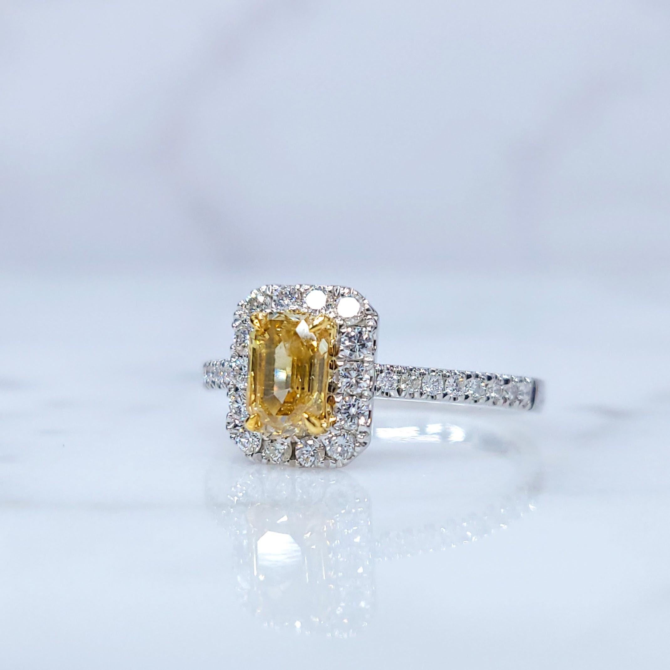 IGI Certified 0.59 Carat Yellow Diamond & 0.27 Carat Diamond Ring in 18K Gold For Sale 6