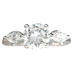 Bague de fiançailles en or blanc 18 carats à trois pierres avec diamant naturel certifié IGI de 0,60 carat