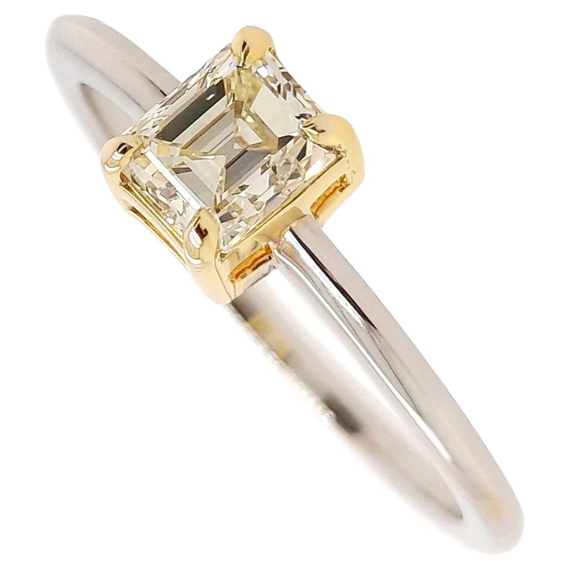 Anillo de oro amarillo y blanco de 14 quilates con diamante de fantasía natural certificado por el IGI de 0,61 quilates
