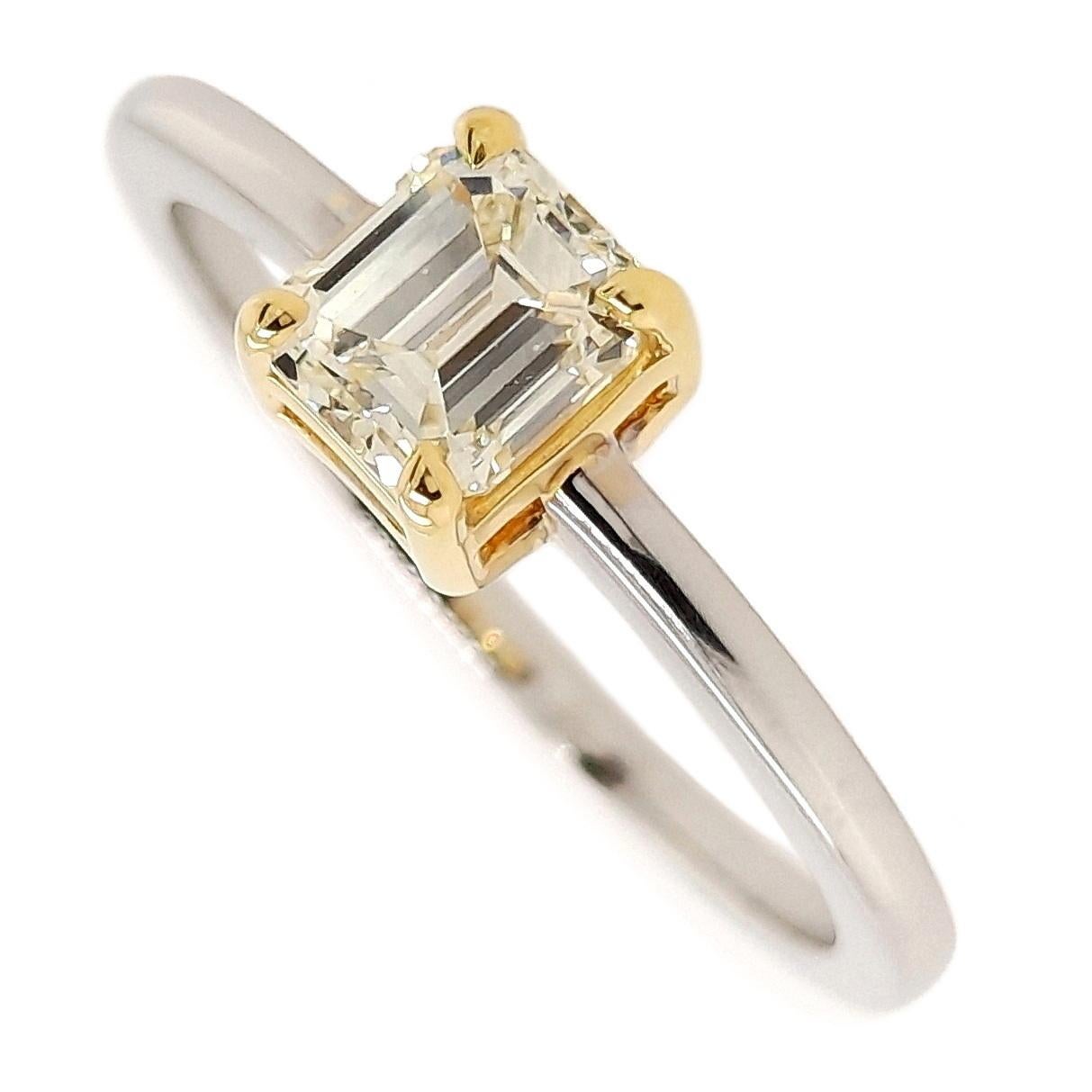 IGI Certified 0.61ct Natural Yellow VS Diamonds 14k Yellow & White Gold Ring For Sale 2