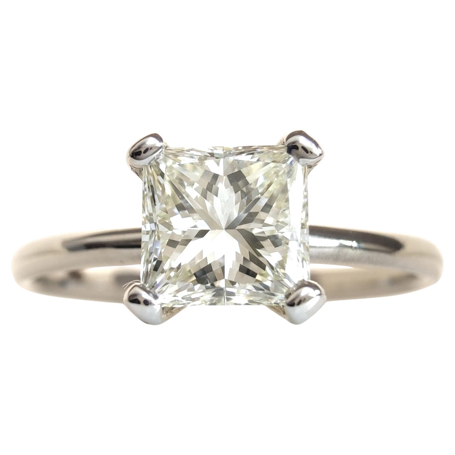Bague de fiançailles en or blanc 18 carats, certifiée IGI, 0,76 ct de diamant taille princesse