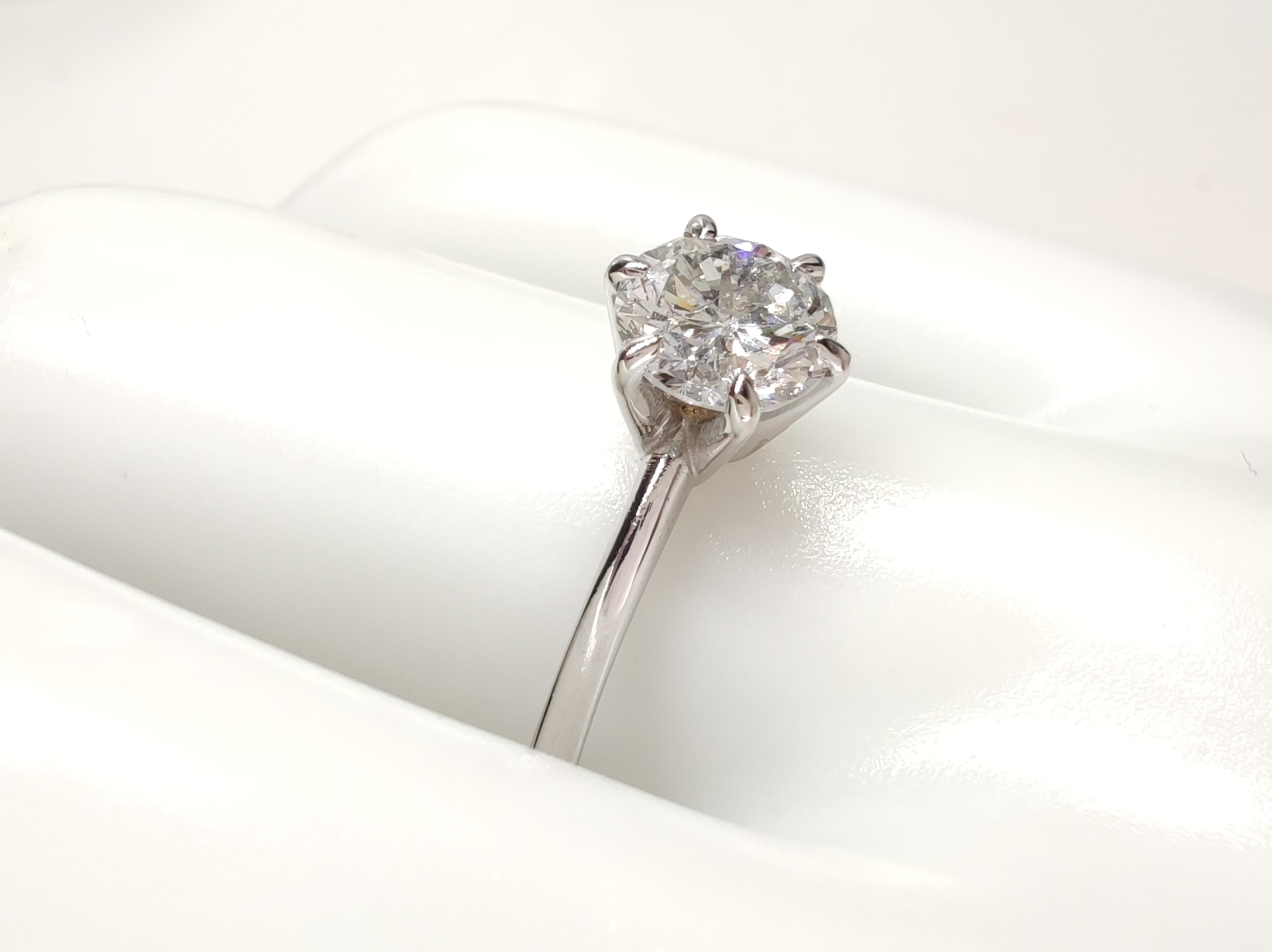 IGI-zertifizierter 0,80 Karat natürlicher Diamant Solitär-Ring -18K hite Gold - Sechs Zacken im Angebot 2