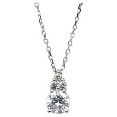 Collier avec pendentif en or blanc 18 carats certifié IGI de 0,85 ct de diamants