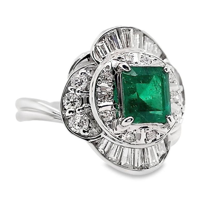 IGI Certificado 0,88ct Esmeralda Natural de Colombia 0,58ct Diamantes Anillo de Platino 2