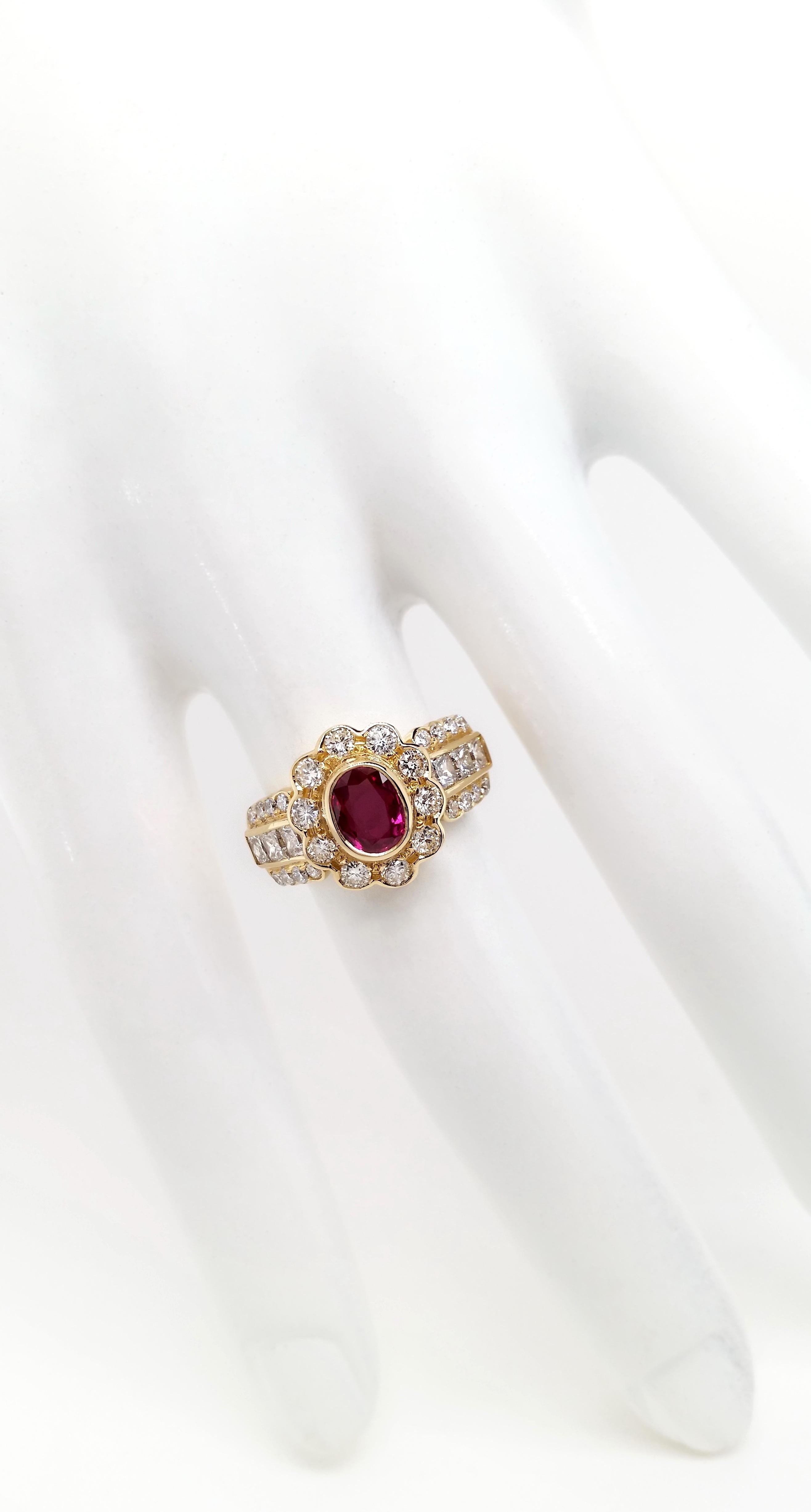 Oval Cut IGI Certified 0.93ct Natural Ruby 1.27ct Natural Diamonds 18K Yellow Gold Ring For Sale