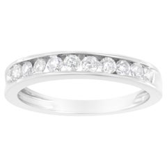 Anello a fascia in oro bianco 10K con diamante da 1/2 carato certificato IGI