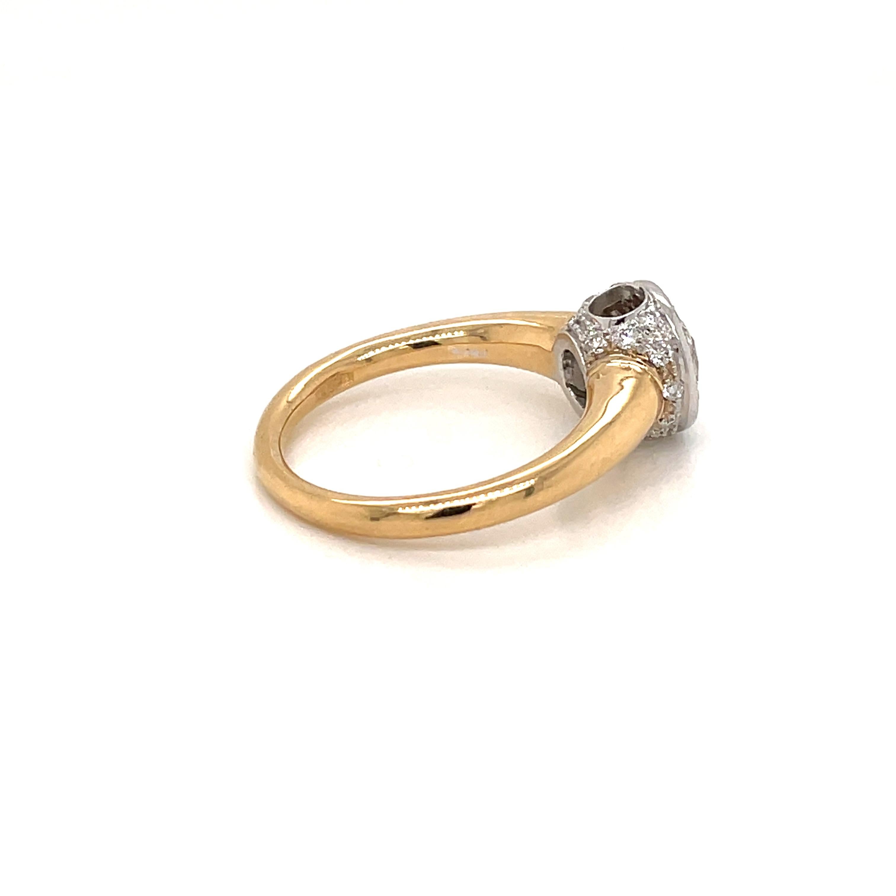 Bague solitaire en diamant taille coussin de 1 carat certifié IGI en vente 2