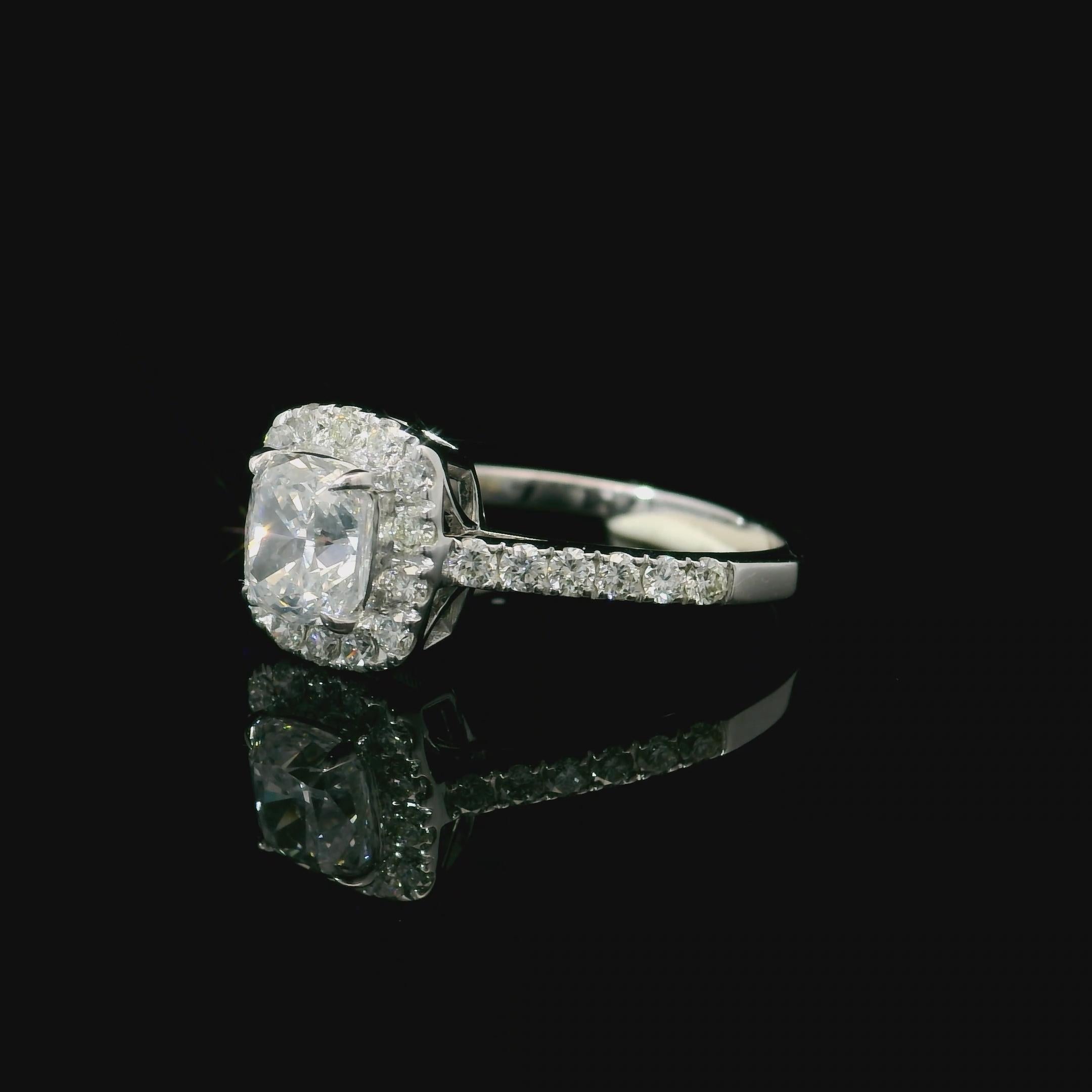 da uomo o donna Diamante certificato IGI da 1,00 carati con colore F e purezza SI2 in vendita
