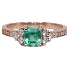 IGI Certified 1.00ct Emerald and Diamonds Ring in 18k Rose Gold