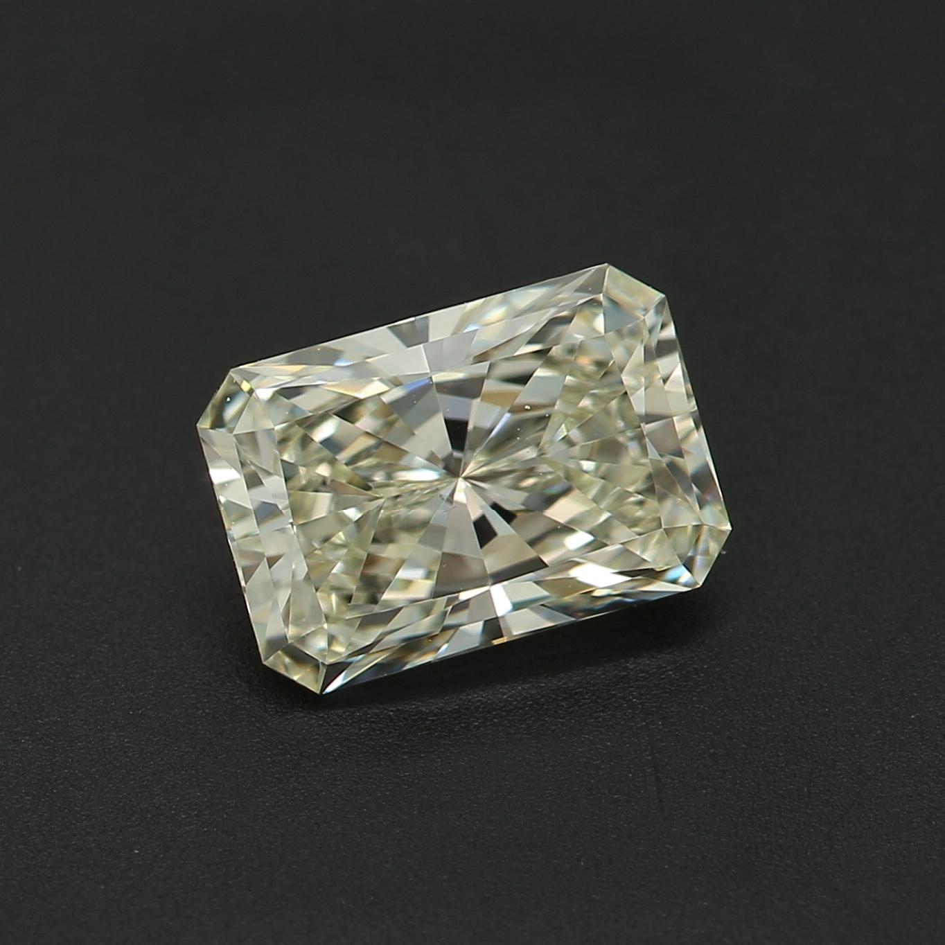 Certificate: IGI
Report Number: 480157102
Shape And Cut: Radiant
Carat Weight: 1.01 carat
Measurements: 7.12 x 4.93 x 3.40 mm
Color Grade: J Colour

FEATURES OF THE DIAMOND:

This J color diamond is considered near colorless, with a slight yellowish