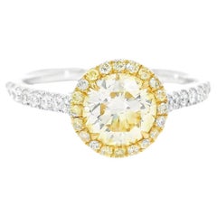 IGI Certified 1.01 Carat Y to Z Range SI2 Clarity Diamond Ring