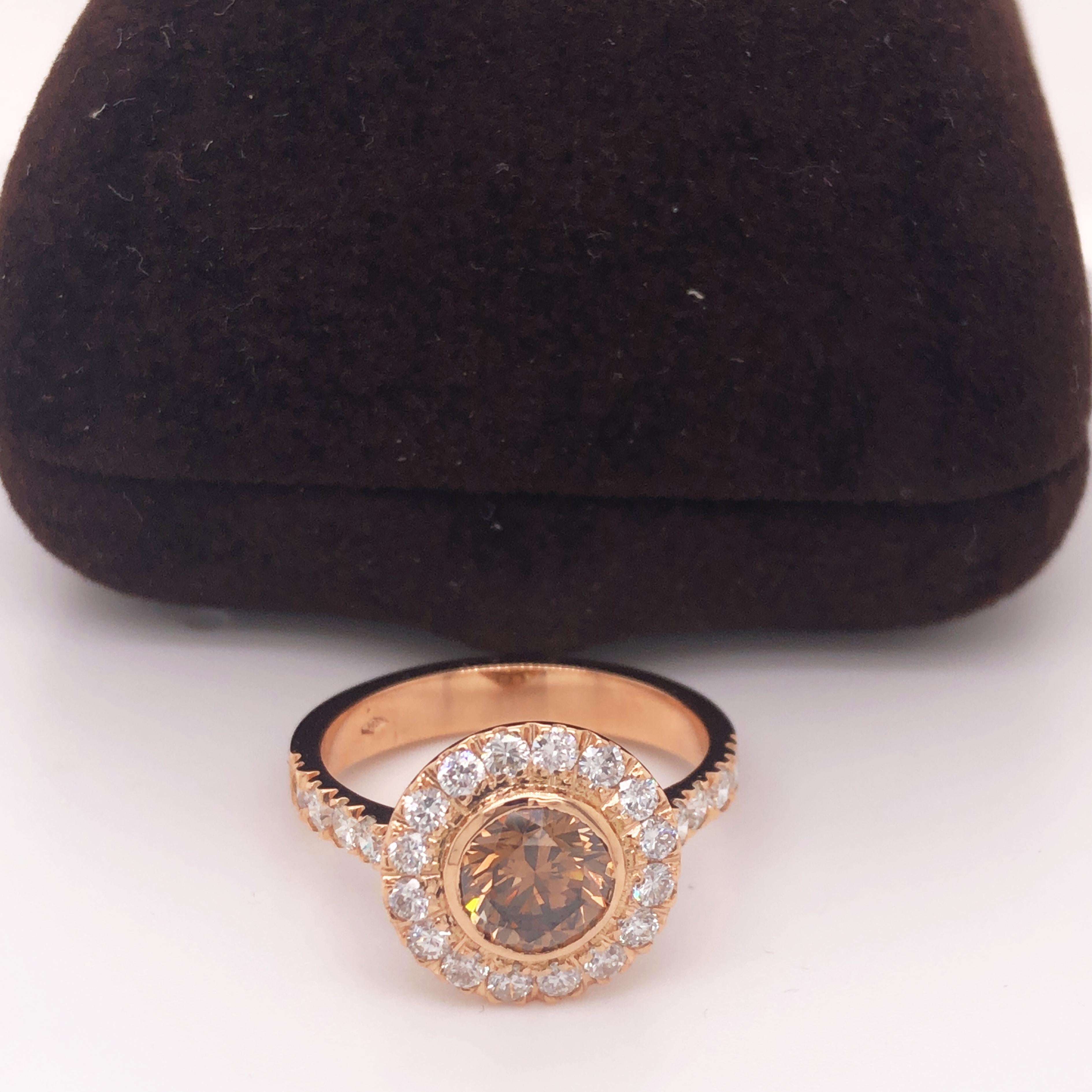 IGI Certified 1.01 Karat Champagne White Diamond Rose Gold Solitaire Ring For Sale 4