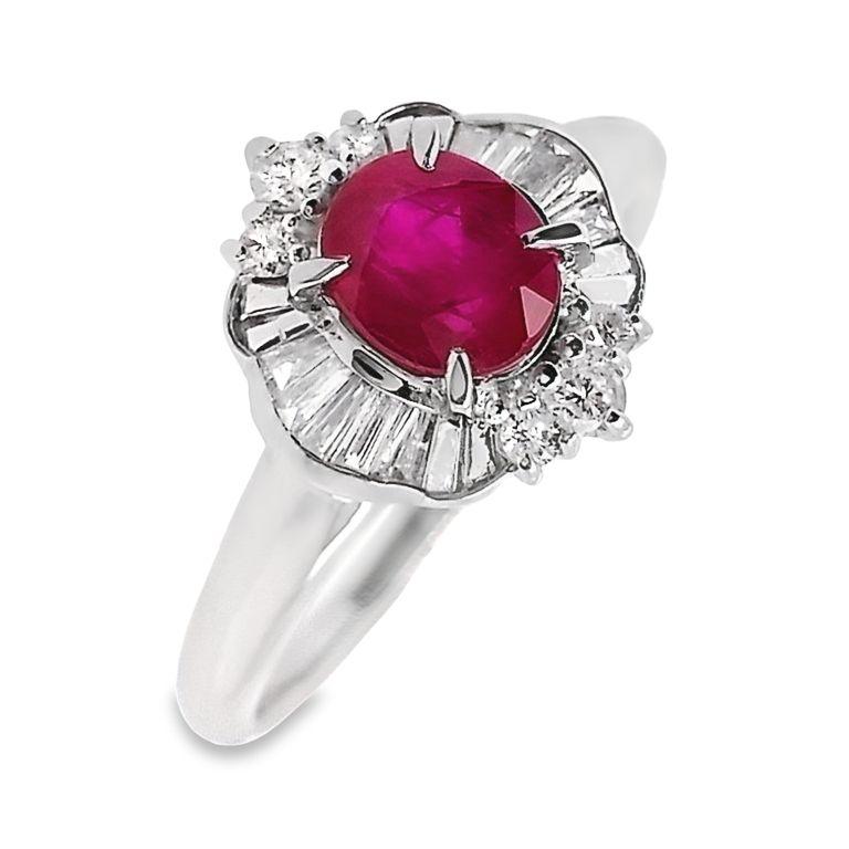 Oval Cut IGI Certified 1.01ct Burma Ruby and 0.33ct Natural Diamonds Platinum Ring For Sale