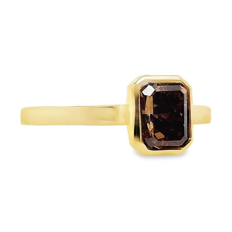 IGI Certified 1.02ct Natural Fancy Diamond 18K Yellow Gold Ring In New Condition For Sale In Hong Kong, HK