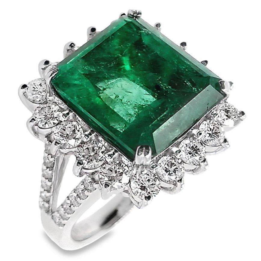 Women's IGI Certified 10.5ct Natural Emerald and 1.75ct Natural Diamonds Platinum Ring