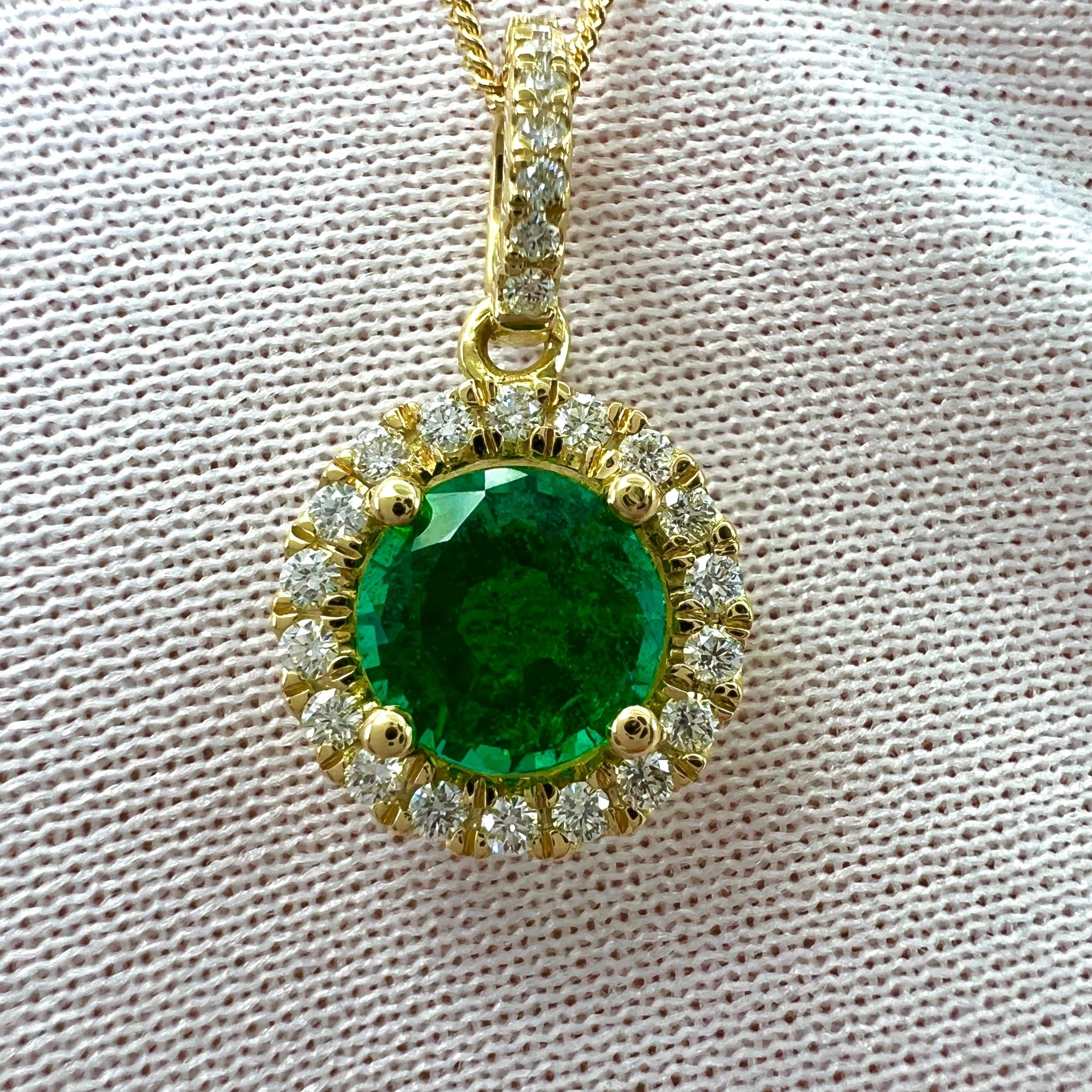IGI Certified 1.06ct Fine Green Round Cut Emerald Diamond 18k Gold Halo Pendant For Sale 8