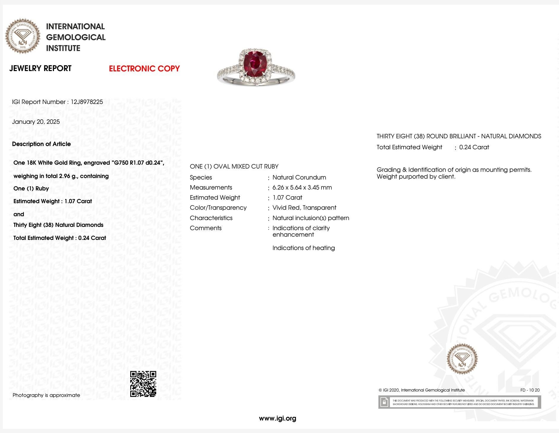 IGI Certified 1.07 Carat Pigeon Blood Ruby & Diamond Ring in 18K White Gold For Sale 5