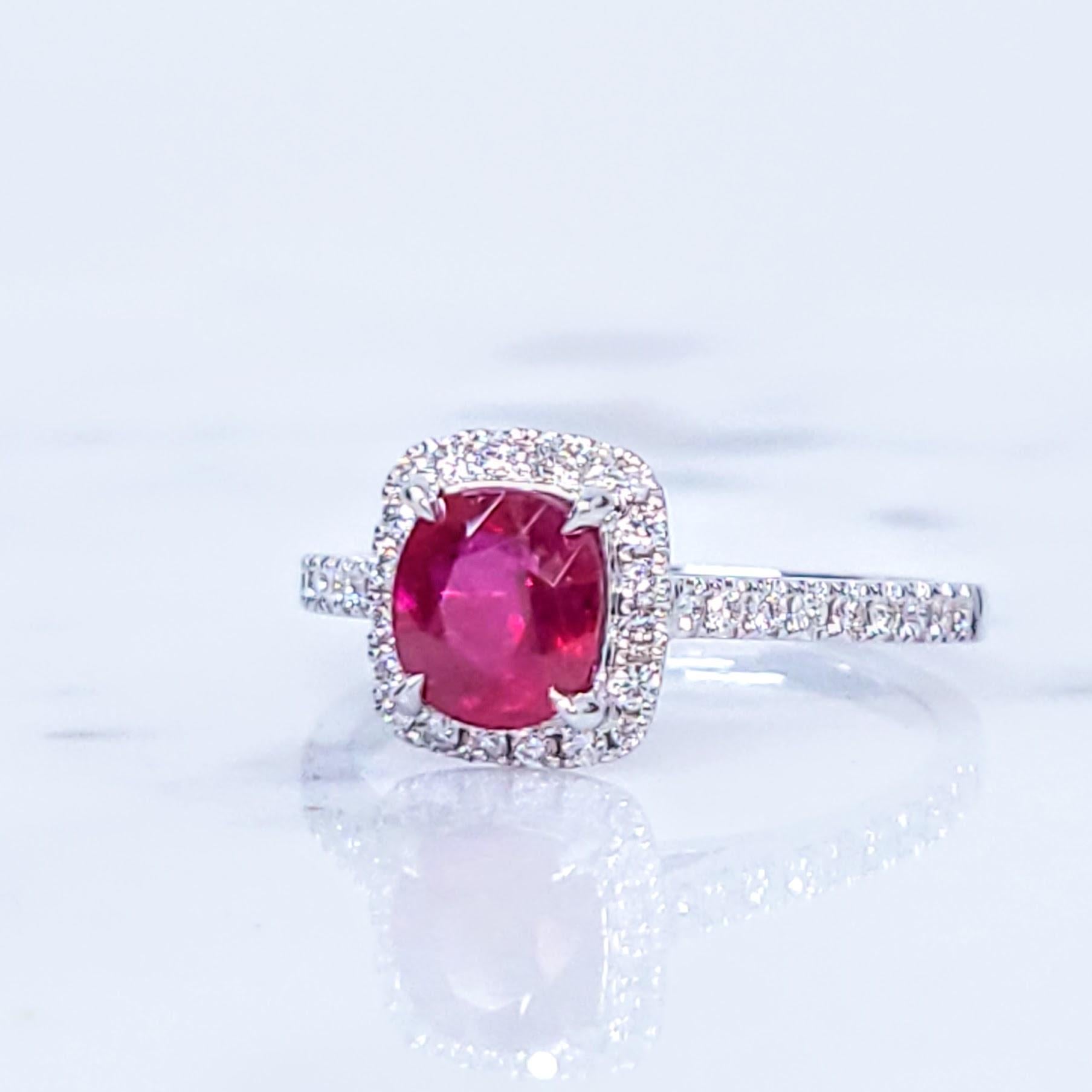 Women's IGI Certified 1.07 Carat Pigeon Blood Ruby & Diamond Ring in 18K White Gold For Sale