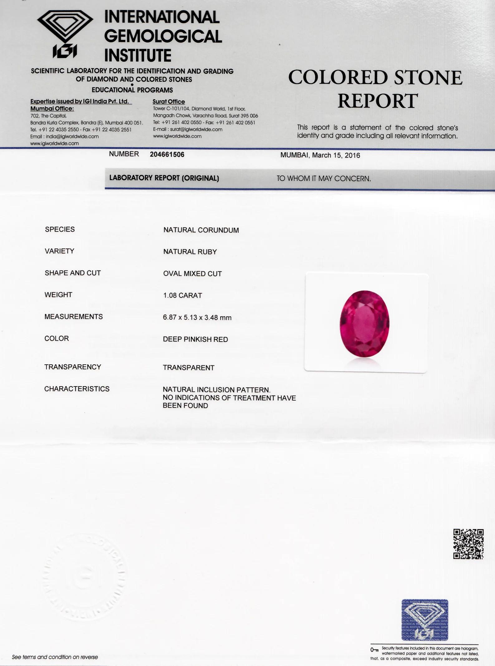 Contemporary IGI Certified 1.08 Carat Oval Unheated Ruby 18k Yellow Gold Cocktail Ring For Sale