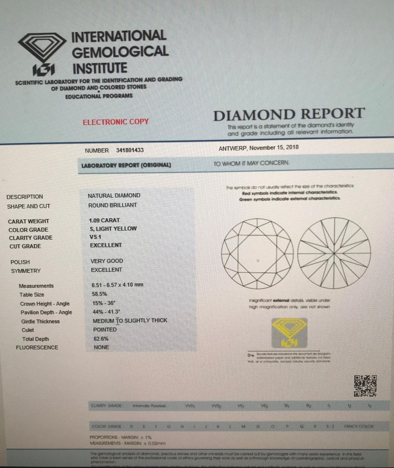 IGI Certified 1 09 Carat Light Yellow Natural Diamond 18 Karat Gold 